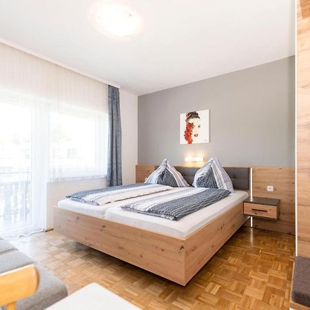 Gaestehaus Genf Velden am Woerthersee Ngoại thất bức ảnh