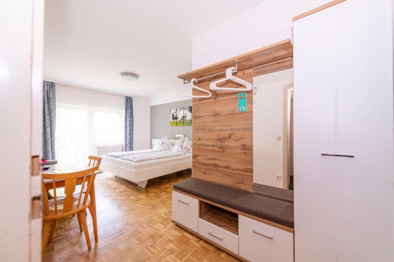 Gaestehaus Genf Velden am Woerthersee Ngoại thất bức ảnh