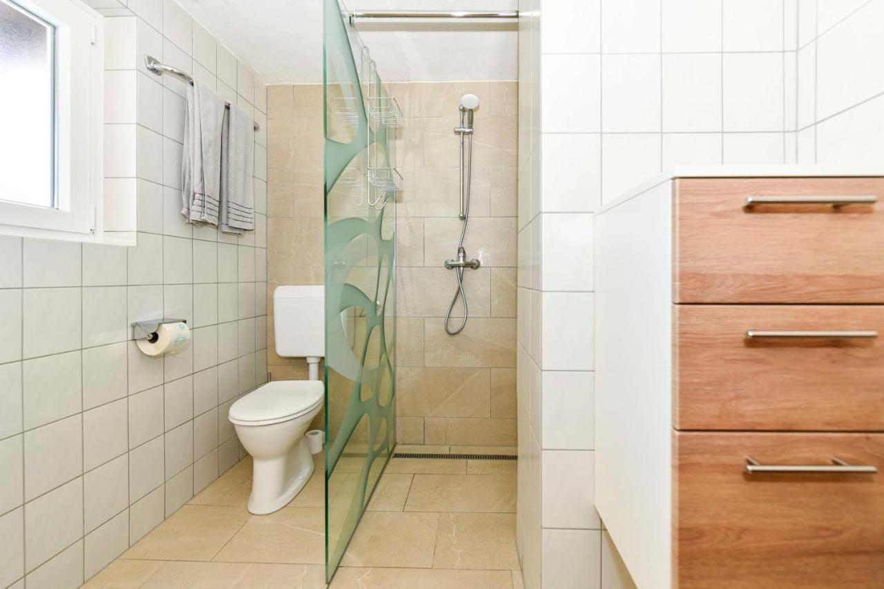 Gaestehaus Genf Velden am Woerthersee Ngoại thất bức ảnh