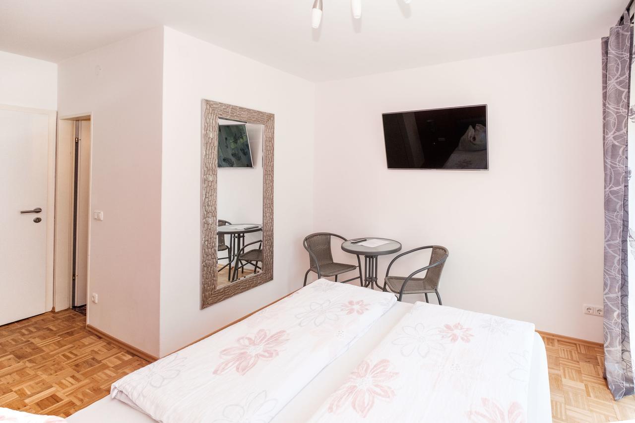 Gaestehaus Genf Velden am Woerthersee Ngoại thất bức ảnh