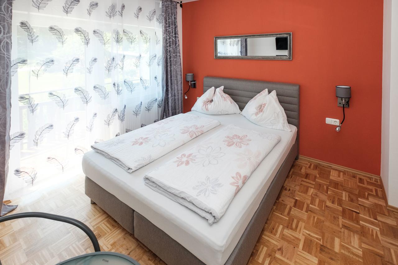 Gaestehaus Genf Velden am Woerthersee Ngoại thất bức ảnh